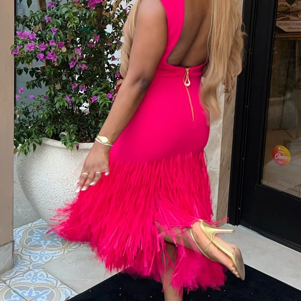 Aje Rushes Raffia Pink Ribbed Midi Dress
Small - Picture 3 of 4